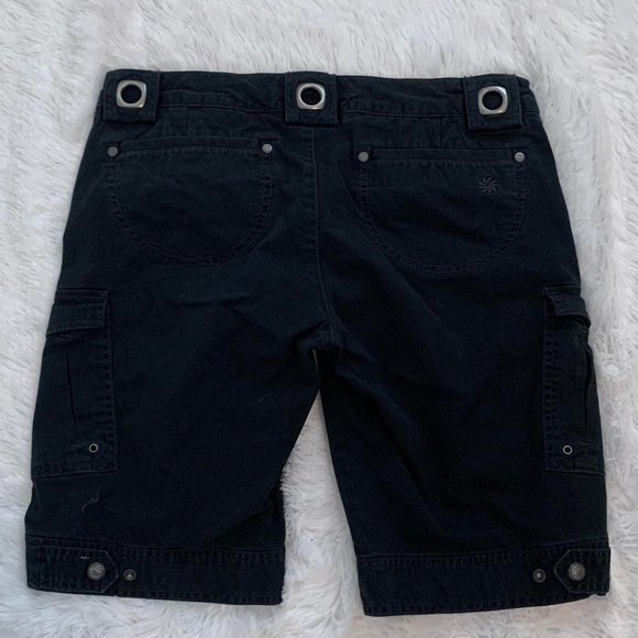 Athleta Kick It Cargo Bermuda Shorts Black Size 6 - Picture 3 of 3